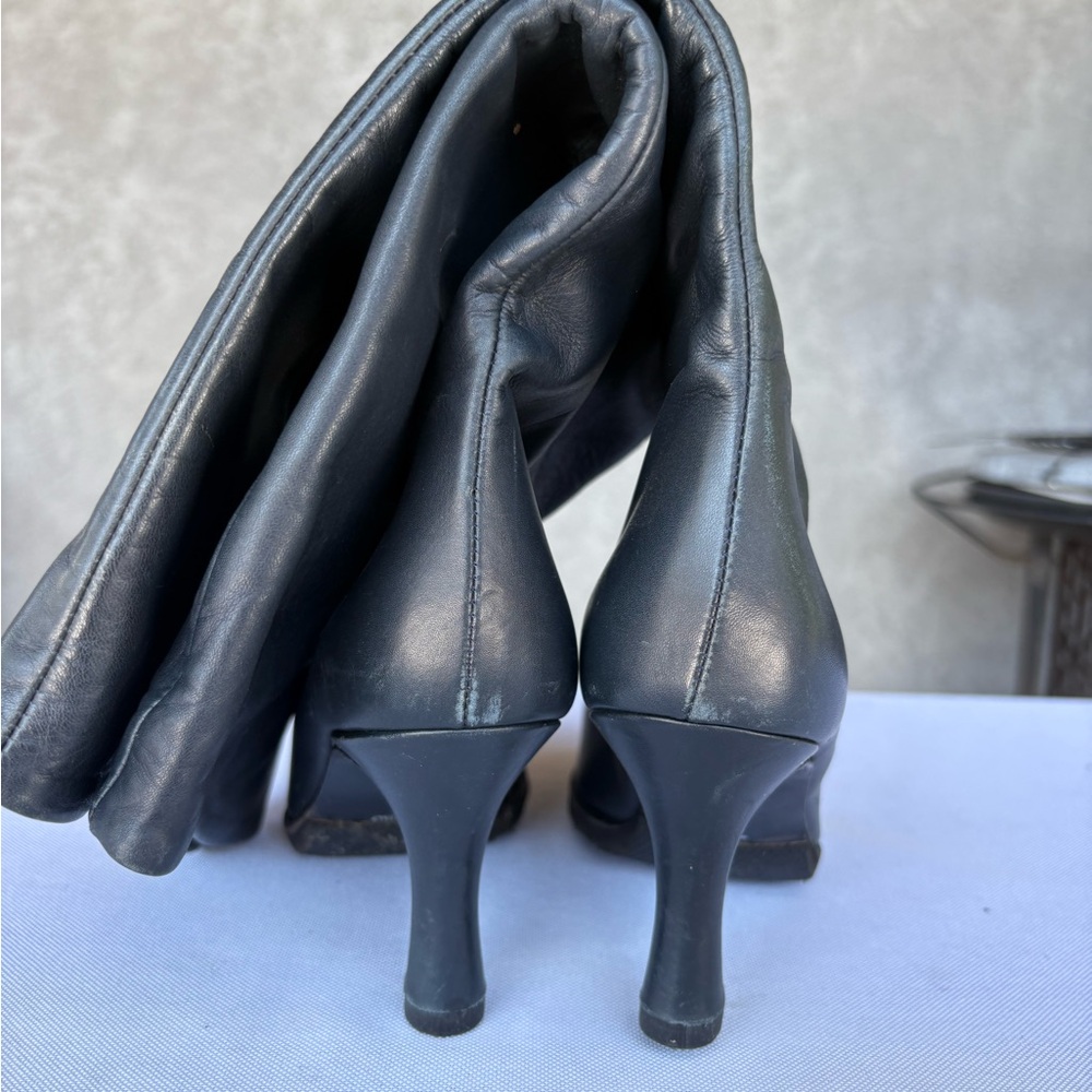Chic Black Leather Heeled Boots